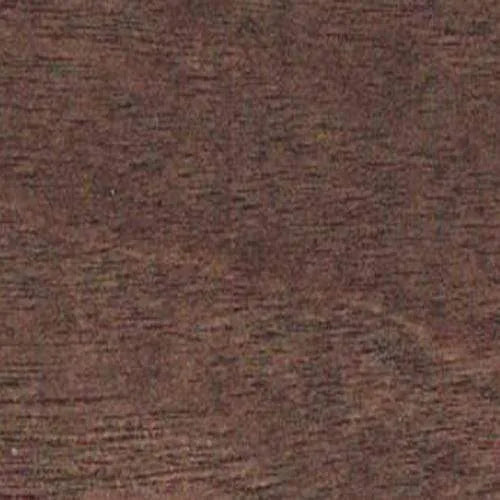 Textura de madera de color marrón oscuro con un grano fino, ideal para fondos o superficies.